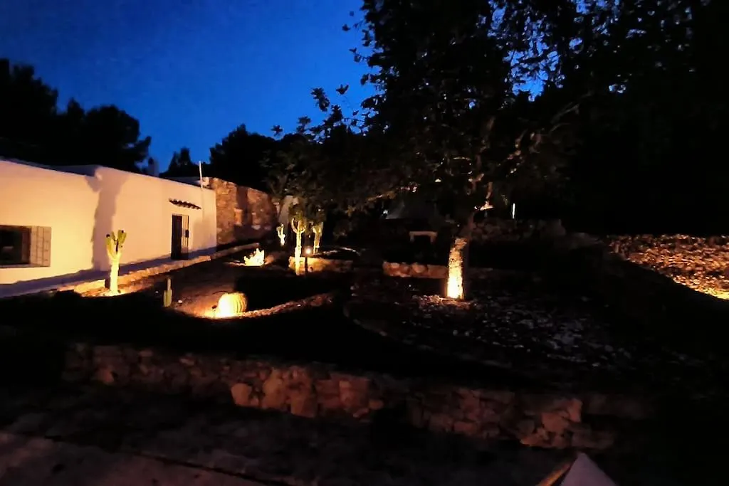 Authentic Finca Ibicenco With Large Pool Ibiza 0*,  España